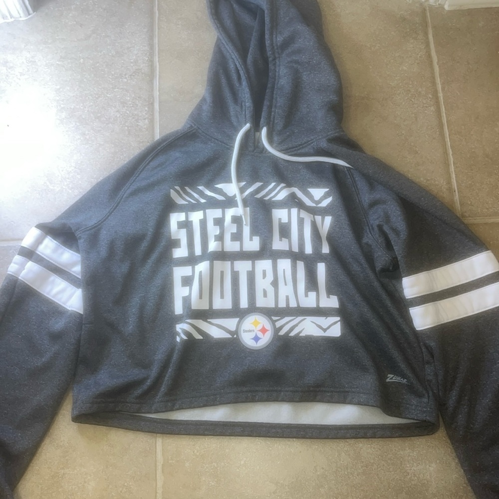 Women’s Steelers sweater